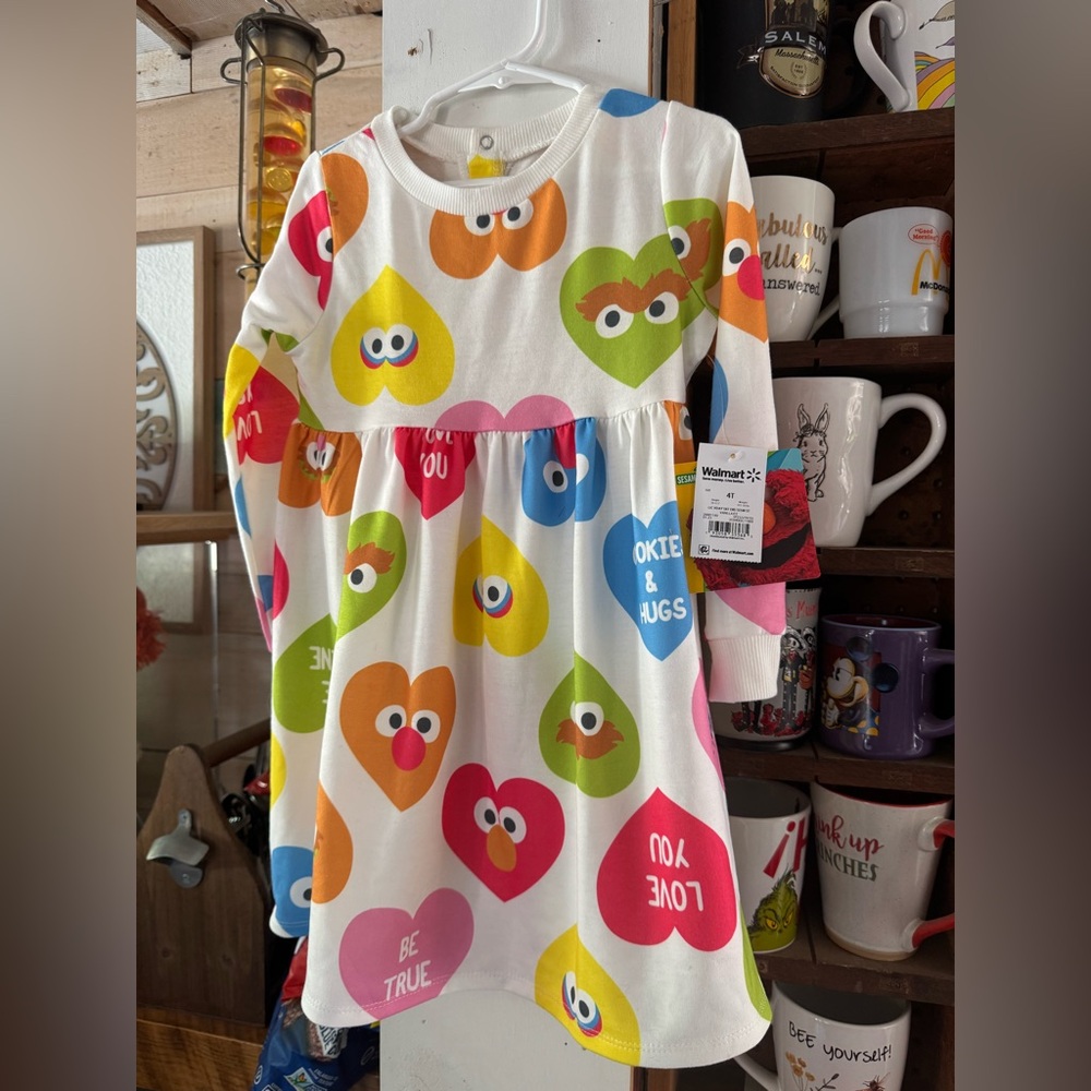 Toddler Girl's Dress Size 4T Sesame Street Valentine Hearts NEW!